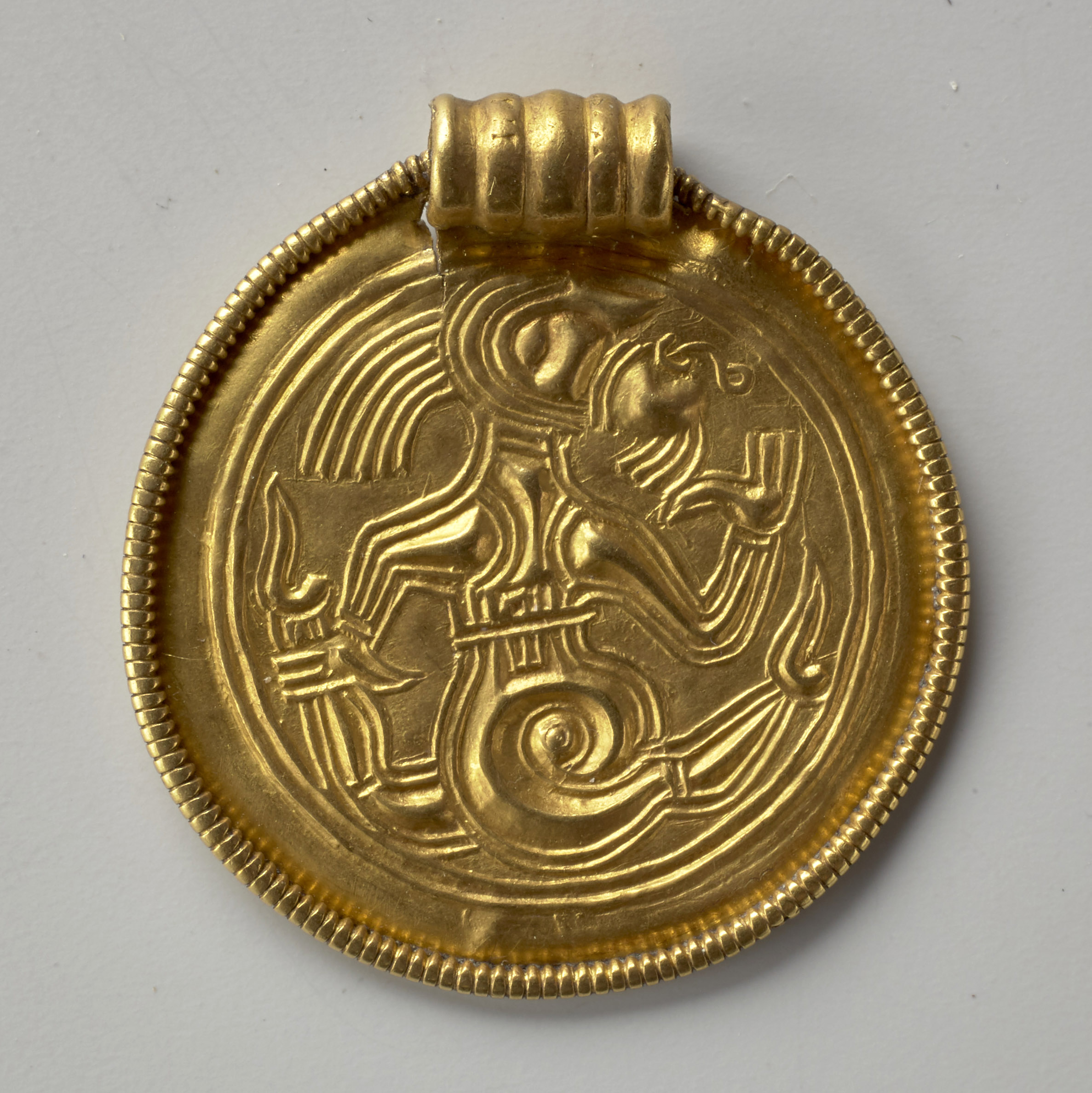 Bracteate. Sletner, Viken, Norway. Kulturhistorisk Museum, Oslo, C2490. Photo: Kirsten Helgeland (CC BY).