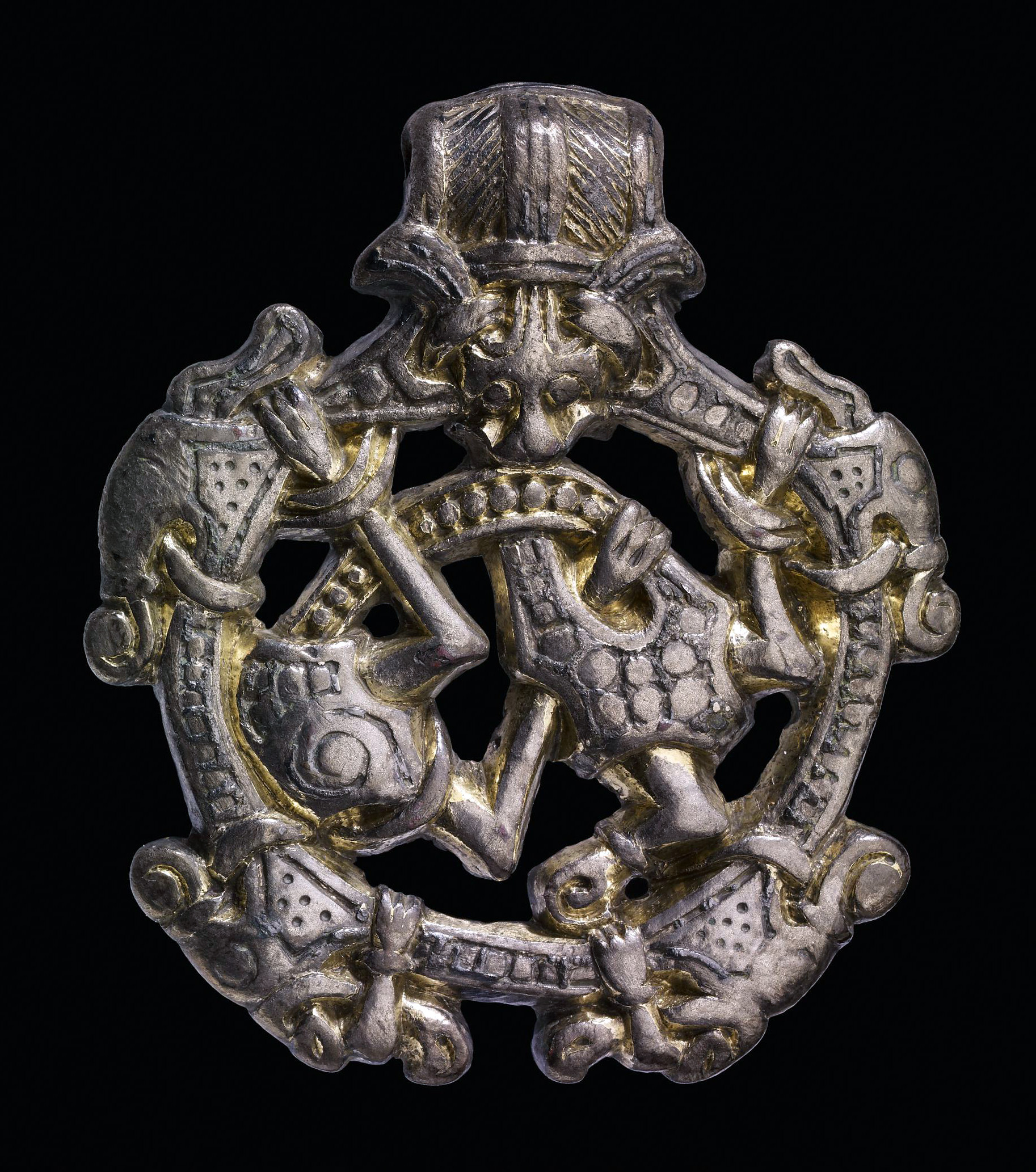 Gripping Beast Pendant. Little Snoring, Norfolk, England. The British Museum, London. Photo: © The Trustees of the British Museum (CC BY-NC-SA).