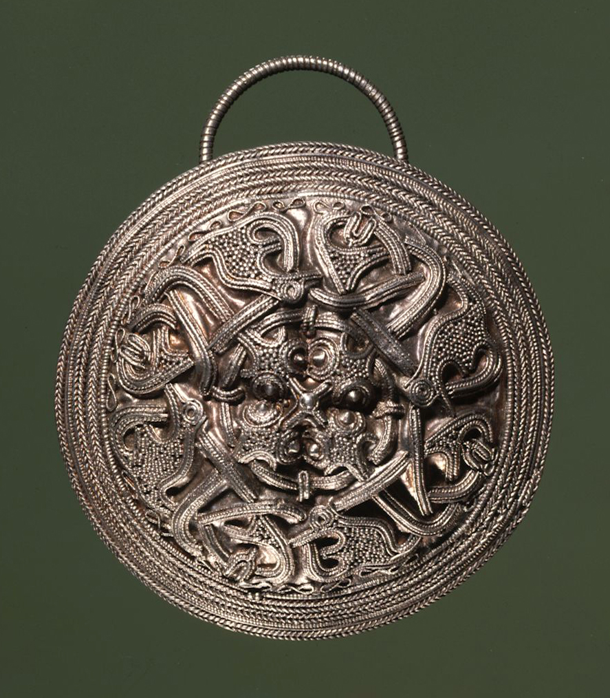 Round Brooch. Nonnebakken, Fyn, Denmark. Nationalmuseet, København, C6271. Photo: Lennart Larsen (CC BY-SA).