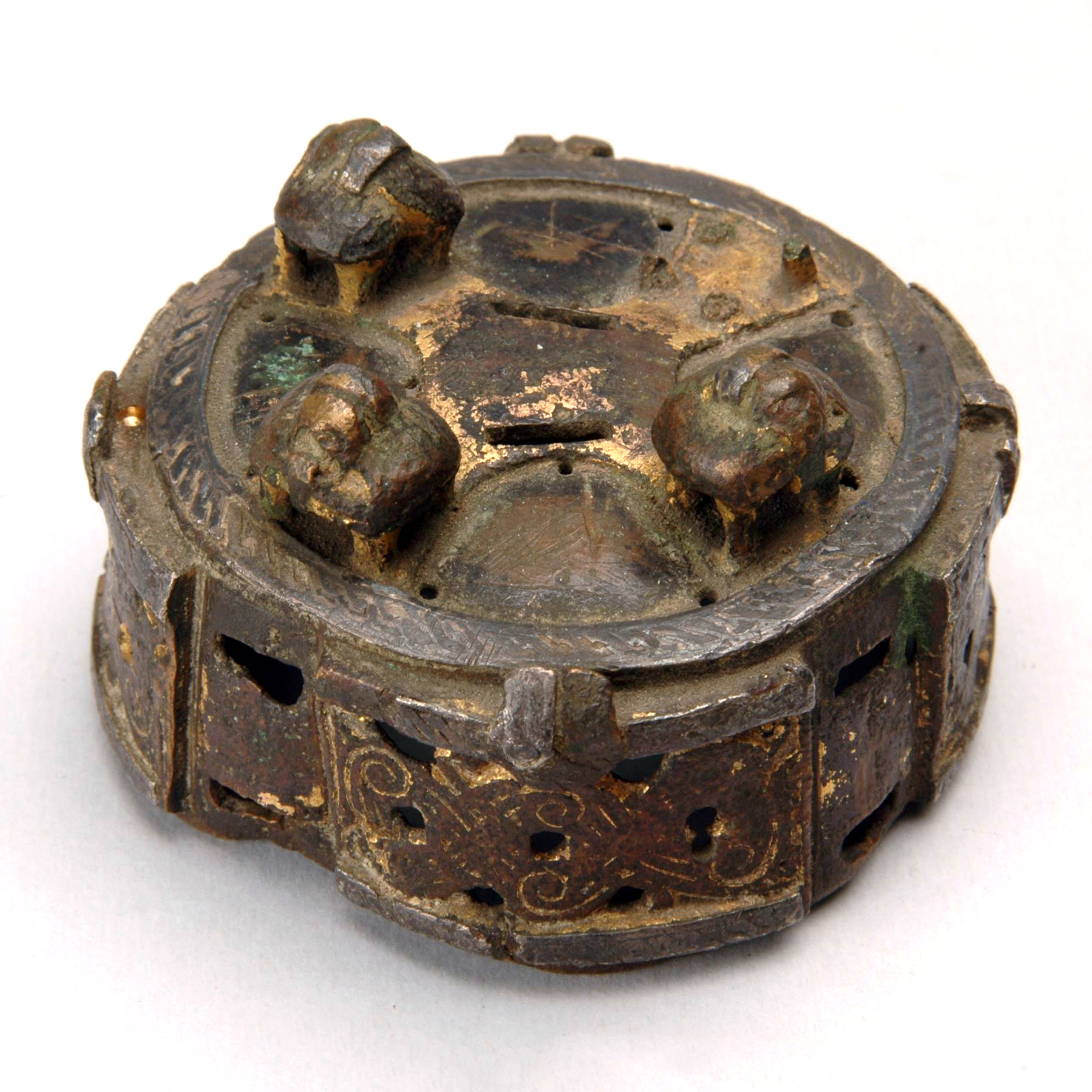 Box Brooch. Hejnum, Gotland, Sweden. Historiska Museet, Stockholm, 457618. Photo: Elisabet Pettersson (CC BY-SA).