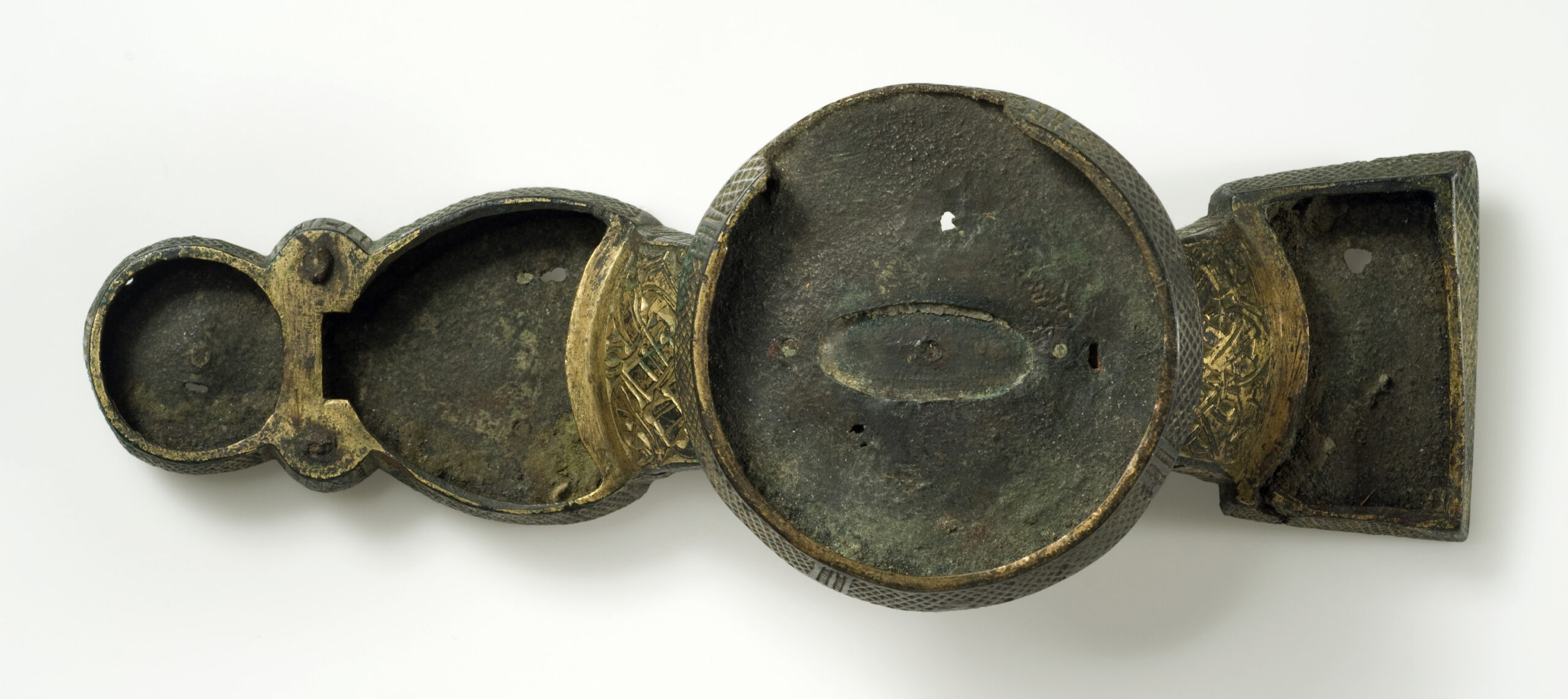 Disc-on-bow Brooch. Orre, Rogaland, Norway. Universitetsmuseet i Bergen, Bergen, B2559. Photo: Svein Skare (CC BY-SA).