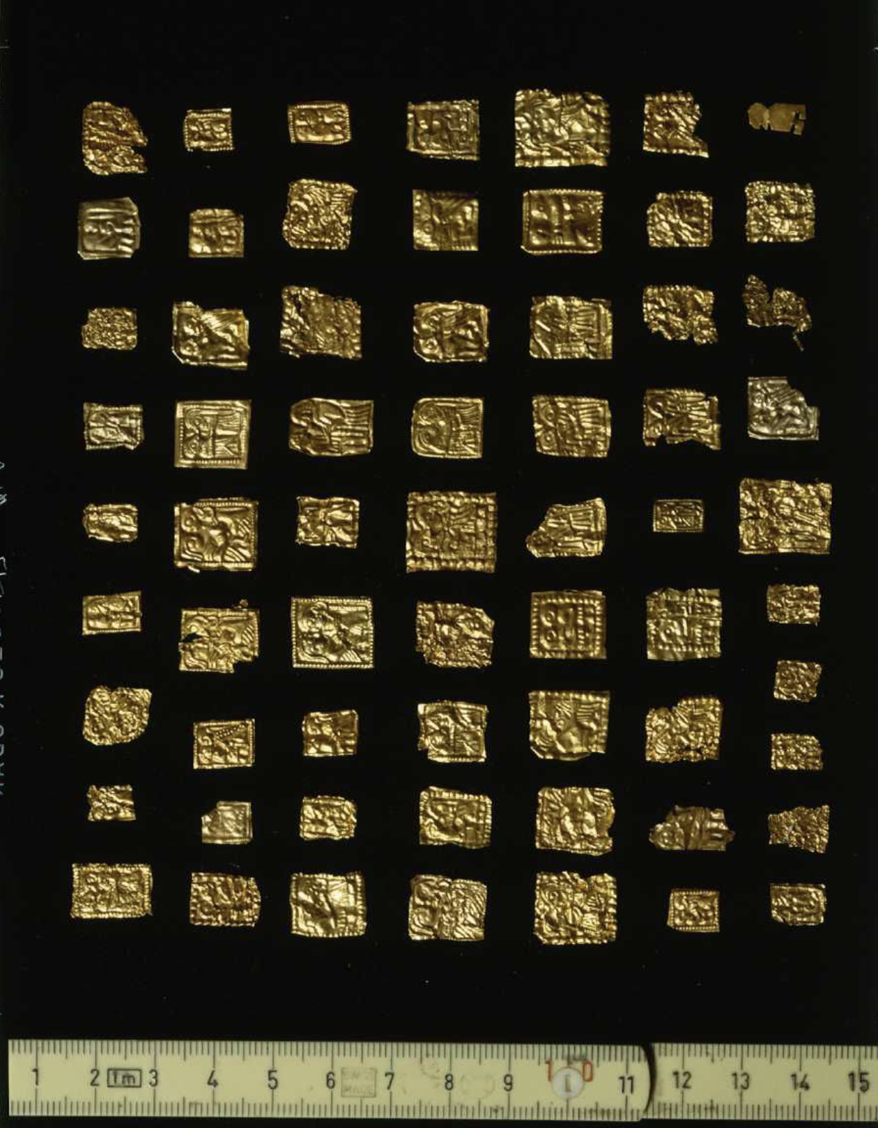 Gold Foil Figures. Lundeborg, Fyn, Denmark. Nationalmuseet, København, 6407/86. Photo: Lennart Larsen (CC BY-SA).