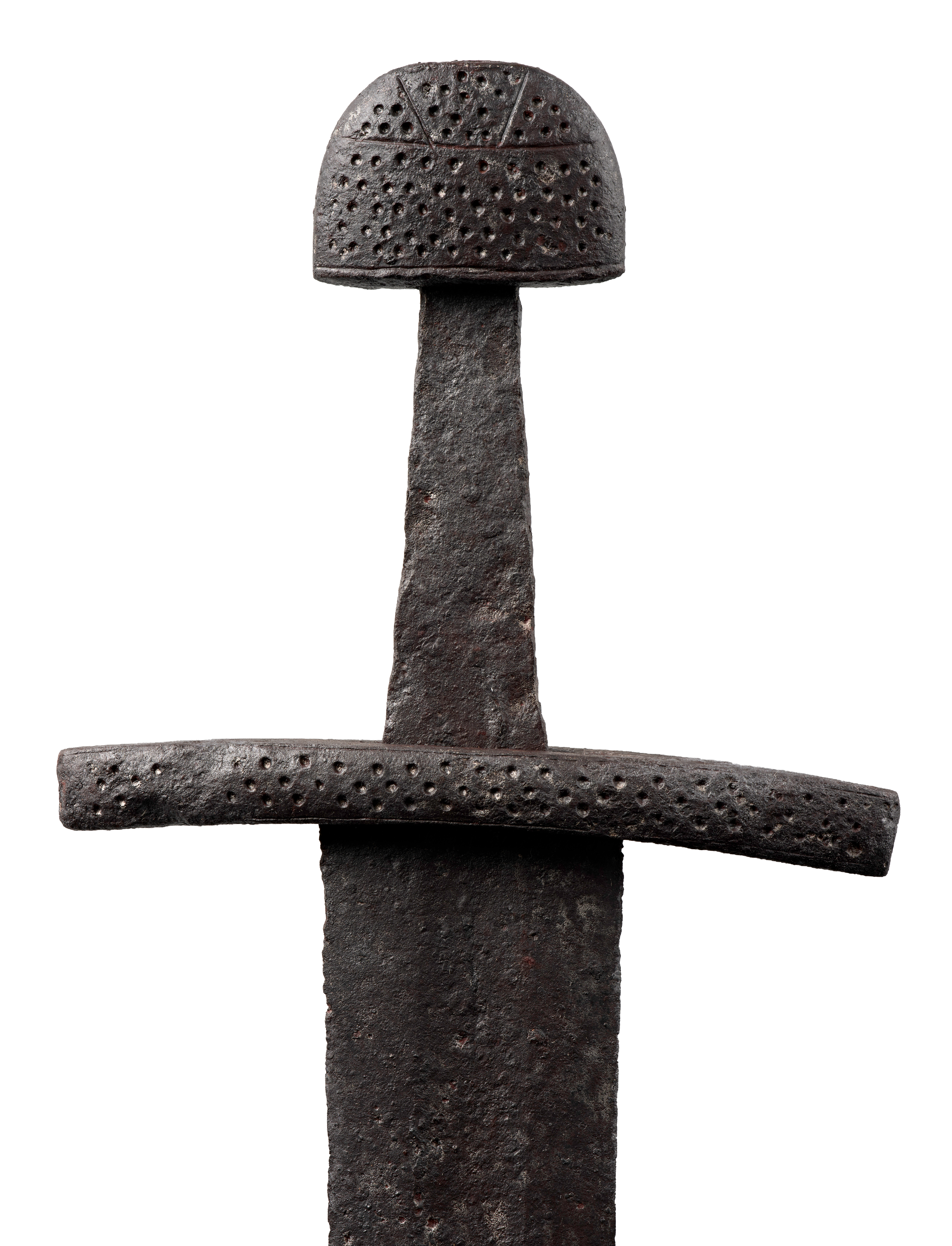 Sword. Skattebu Nedre, Innlandet, Norway. Kulturhistorisk Museum, Oslo, C26494/a. Photo: Mårten Teigen (CC BY-SA).